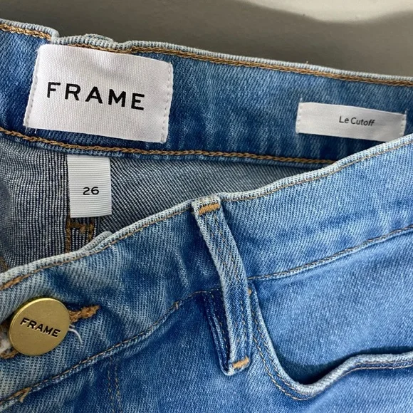 Frame Denim Le Cutoff Cuffed Shorts in Sand Dollar Medium Wash - 26 - Picture 7 of 11